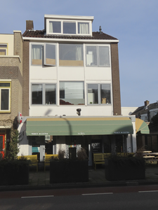 901511 Gezicht op de voorgevel van het pand Draaiweg 22 (Café du Nord) te Utrecht. Het cafégedeelte is vanwege de ...